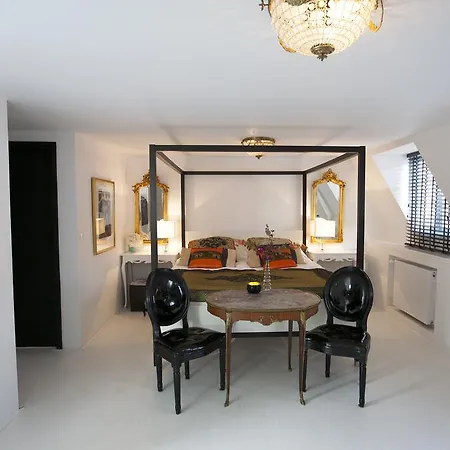 ベッド・アンド・ブレックファスト Design Vesting 3*